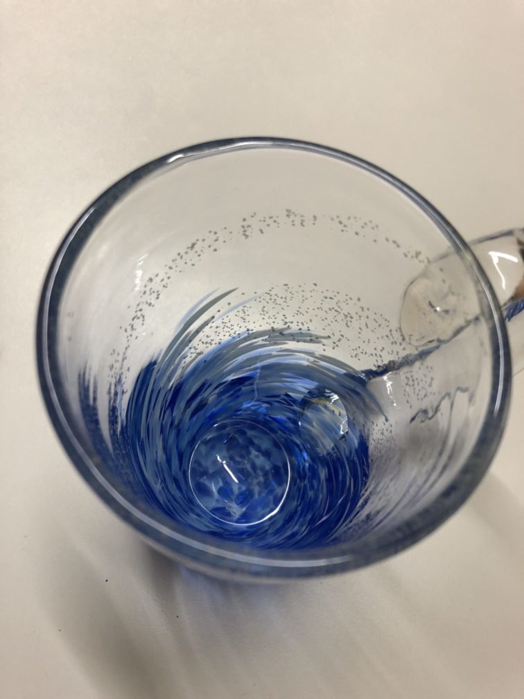 ビアジョッキ上